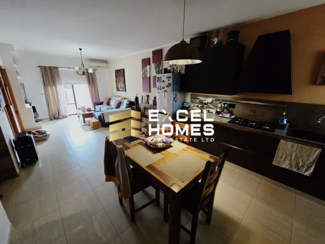 Proprjetà f' St. Paul's Bay