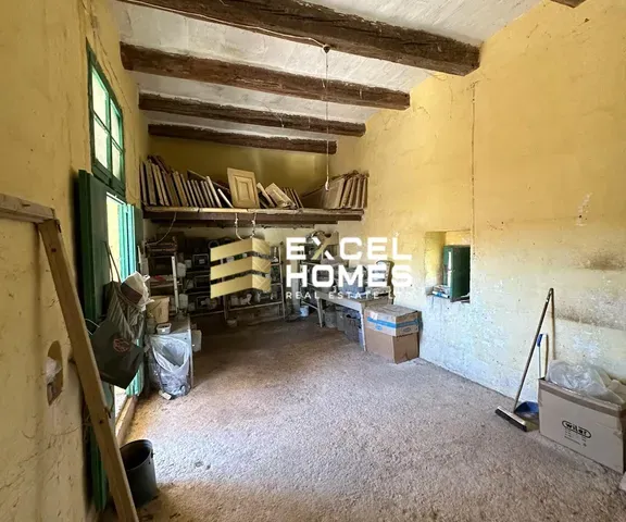 Proprjetà f' Qrendi