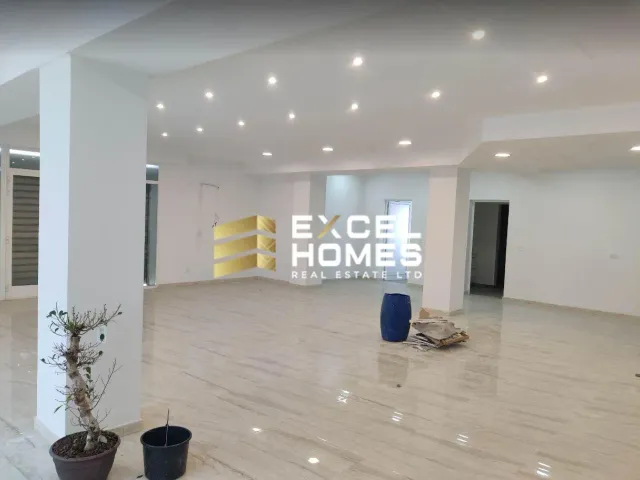 位于San Ġwann的房产