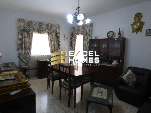 Proprjetà f' Żebbuġ