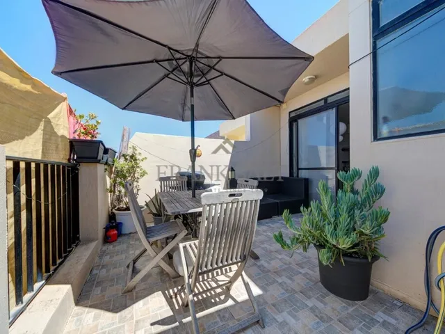 Proprjetà f' St. Paul's Bay